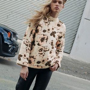 Floral Jacqaurd Knit Sweater